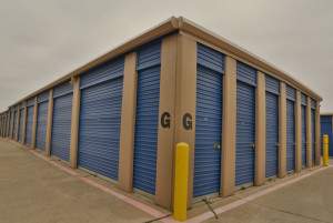 storage units outdoors Irving Texas