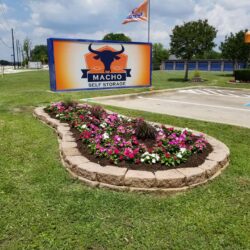 choosing a self storage facility