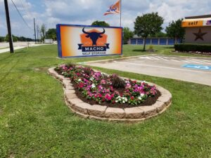 choosing a self storage facility